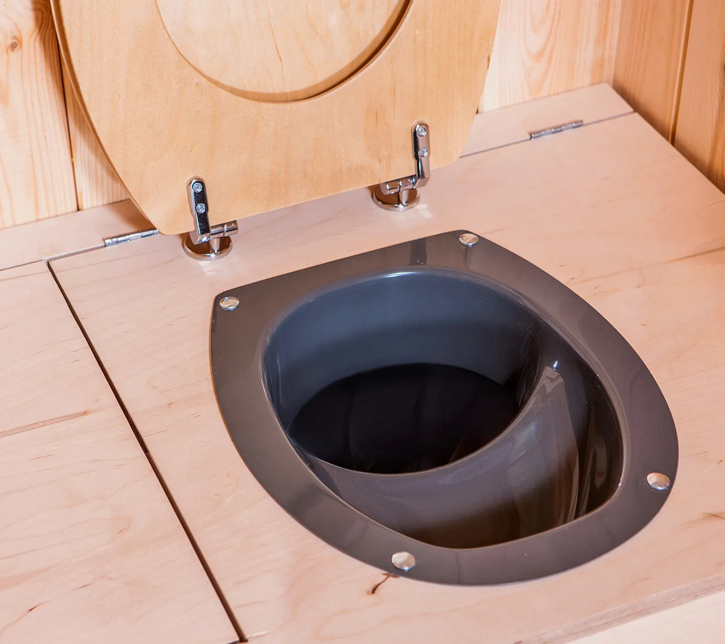 TROBOLO KersaBoem composting toilet details