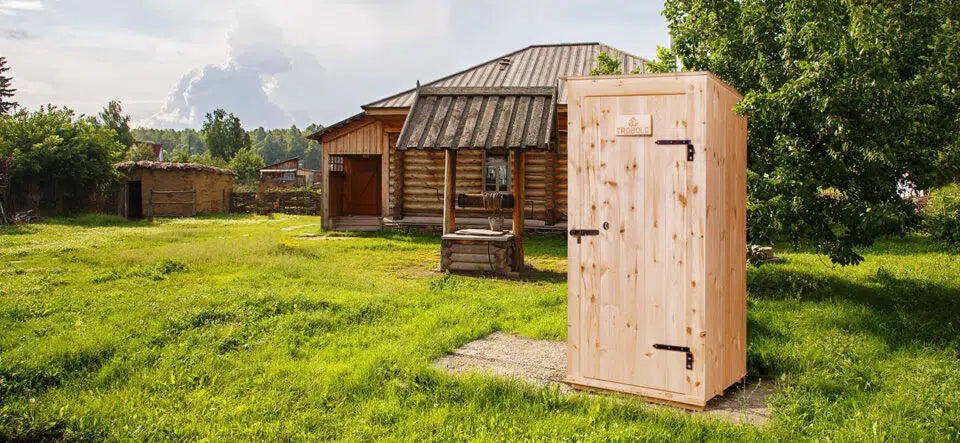 Trenntoilette KersaBoem in Garten