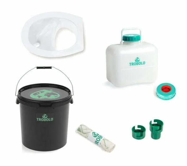 The set consists of composting toilet insert in white as well as a wooden seat, a solids container (6.5l, 11l, or 22l), a liquids container (4.6l or 10l), and a spill stop and roll of compostable inlays.
