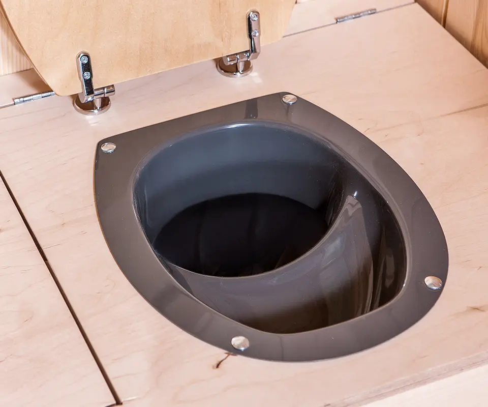 Composting toilet insert DIY